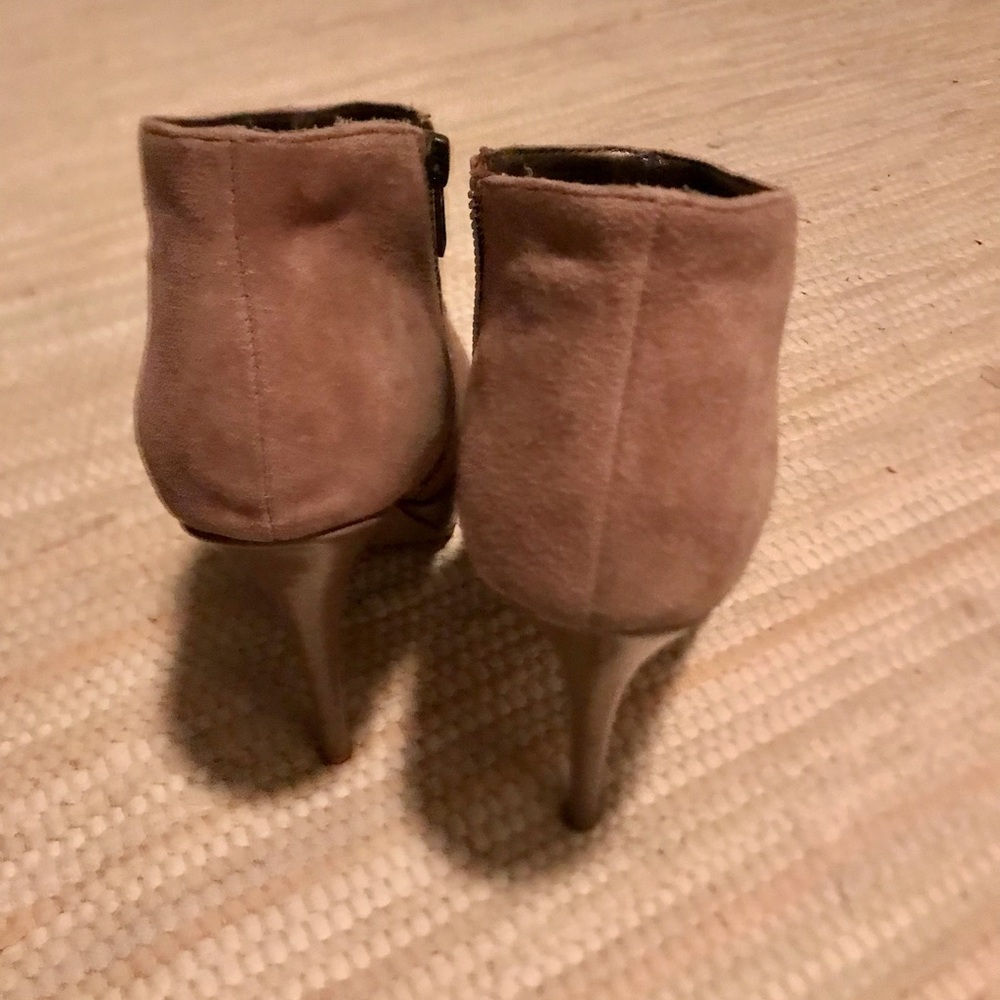 Chic Tan Ankle Booties for Women - Picture 3 of 8